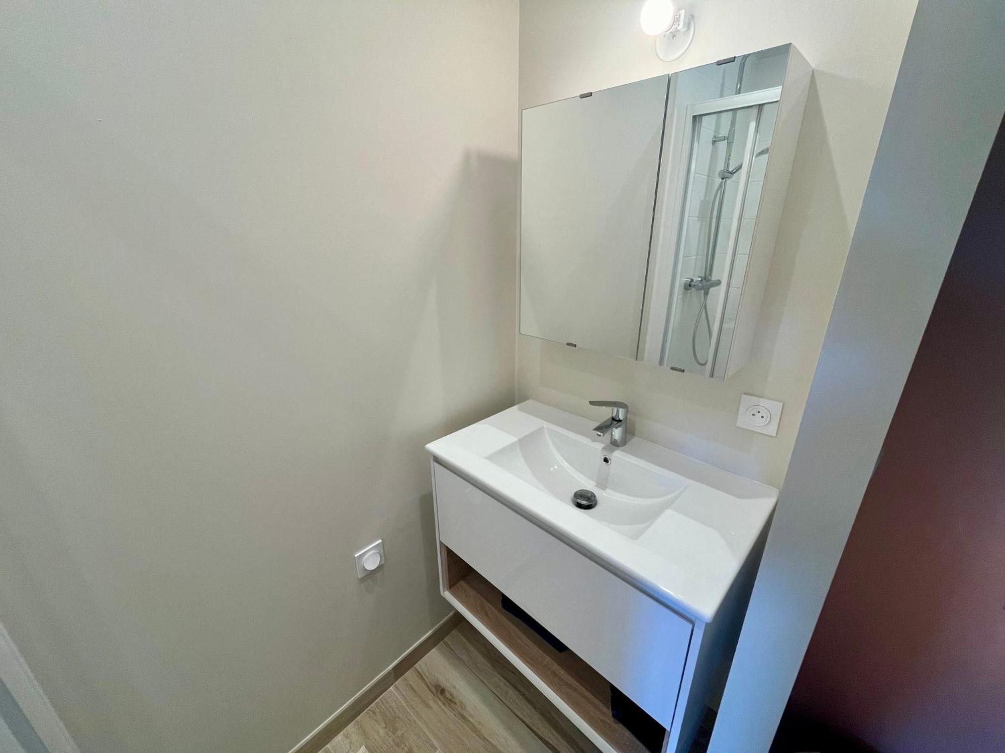 Apartment T2 Proche Autoroute Et Gare