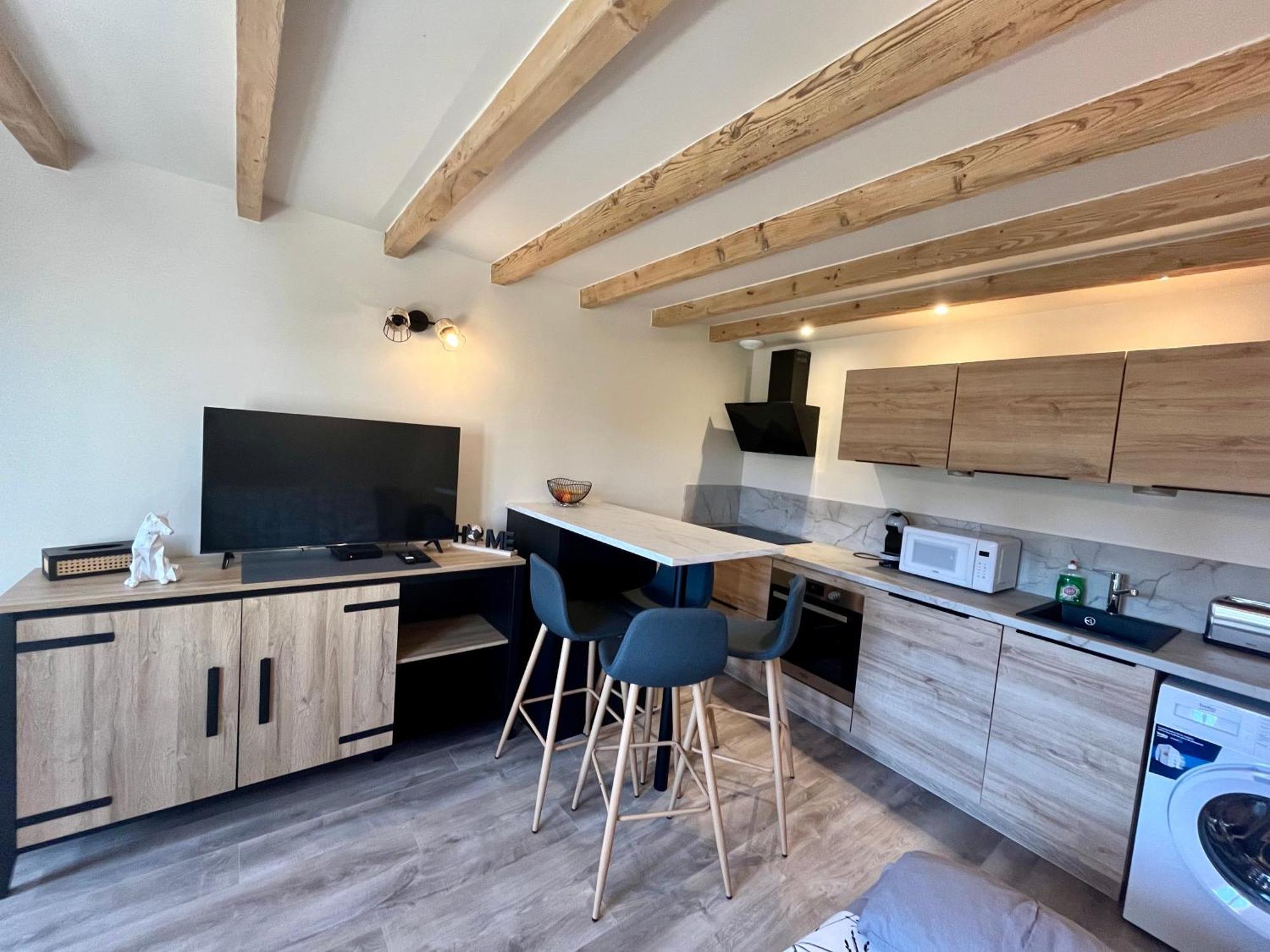 Apartment T2 Proche Autoroute Et Gare *